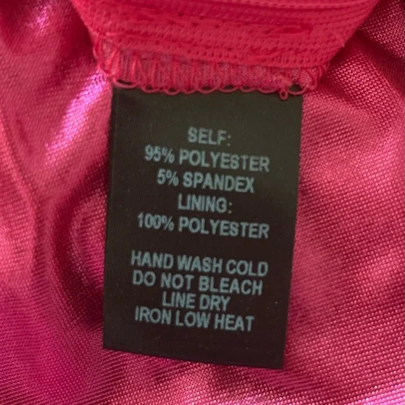 Lulu’s Size Small Hot Pink Metallic - Picture 6 of 6
